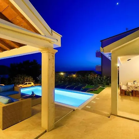 Luxury East
