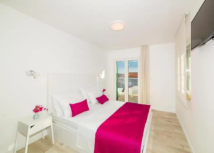 Luxury East * Primošten